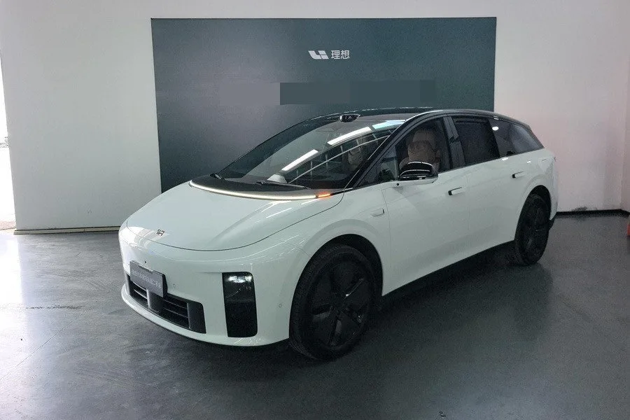 Li Auto i6 2025 Standard Edition