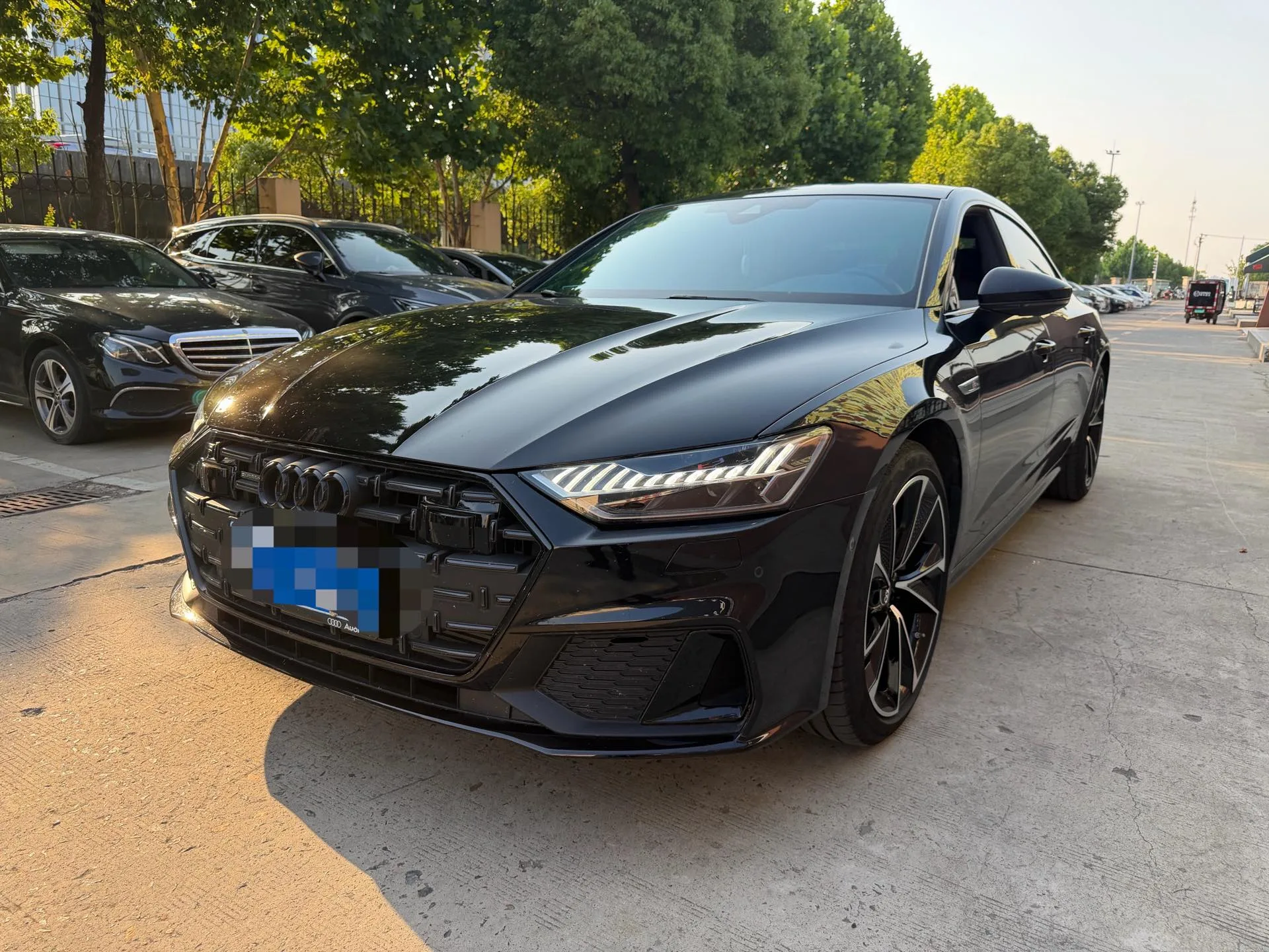 Audi A7L 2022 45 TFSI quattro S-line Paladin