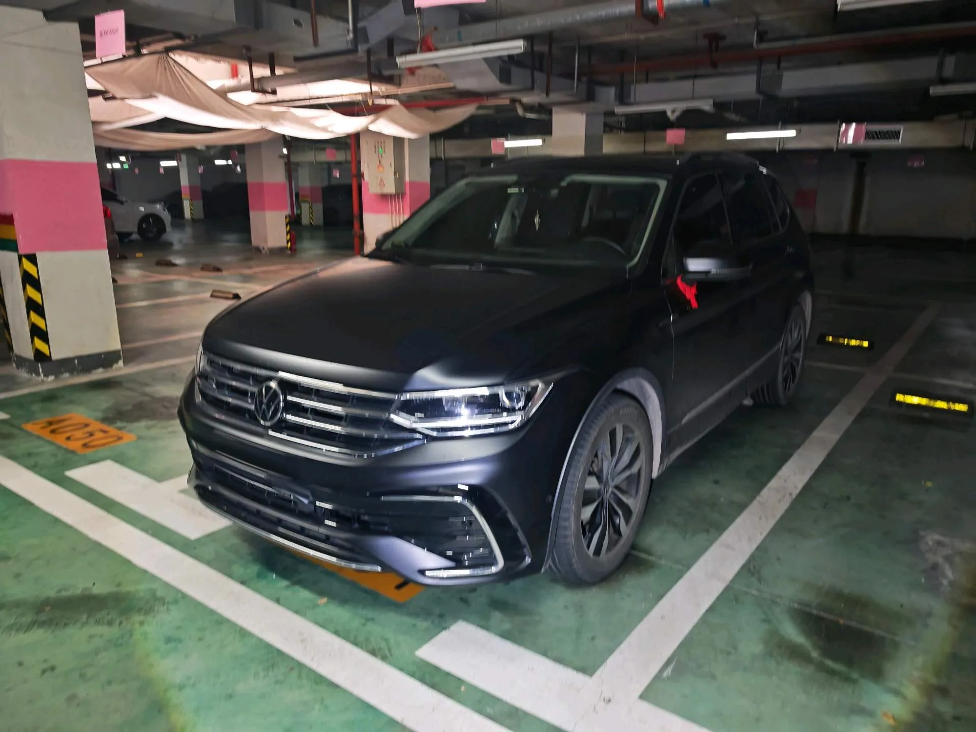 Tiguan L 2023 380TSI Automatic 4WD R-Line Premium Edition 7-Seater