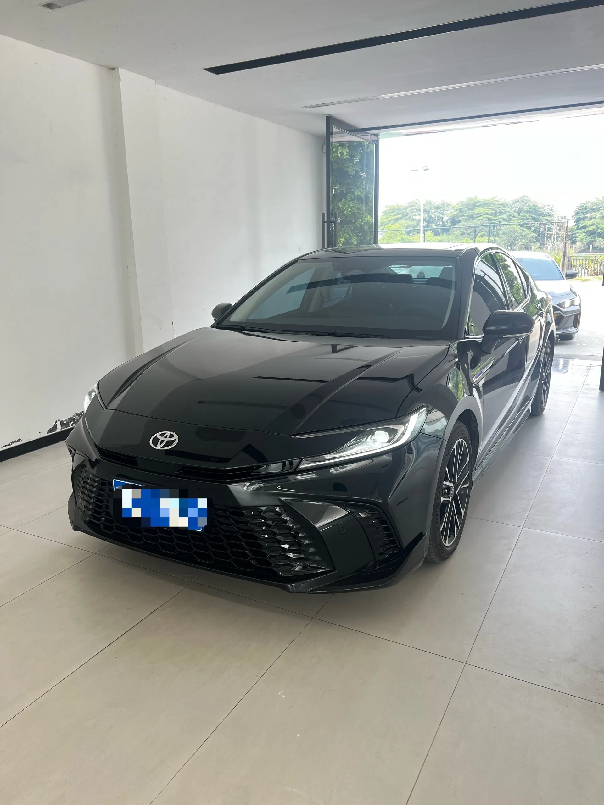 Toyota 2026 Camry Hybrid 2.0HSE CVT Sport Lite Automatic