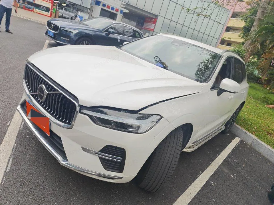 2024 Volvo XC60 B5 AWD Inscription Luxury Edition
