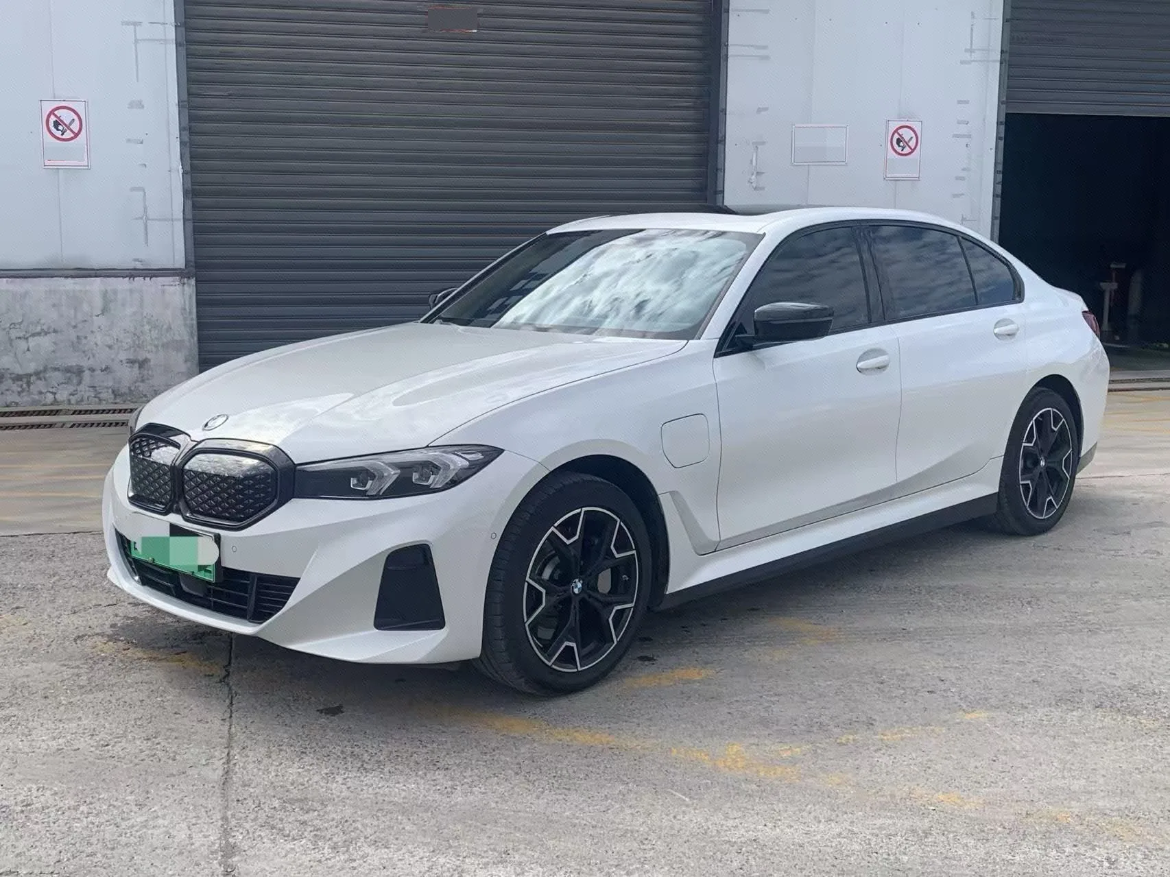 BMW 2025 i3 eDrive 40 L Shadow Edition Automatic