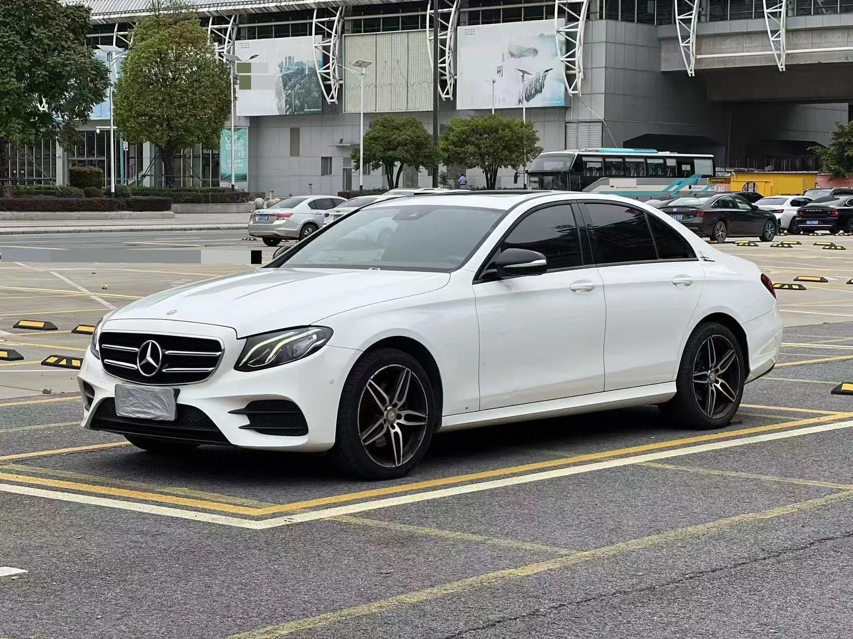 2017 Mercedes-Benz E-Class E 200 Sport 4MATIC