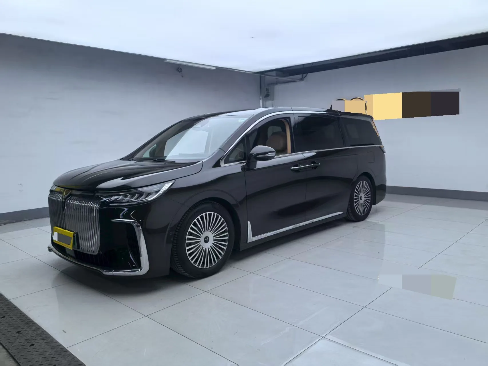 Lan图 2025 Dreamer PHEV 1.5T AWD Flagship Kunpeng Edition Automatic