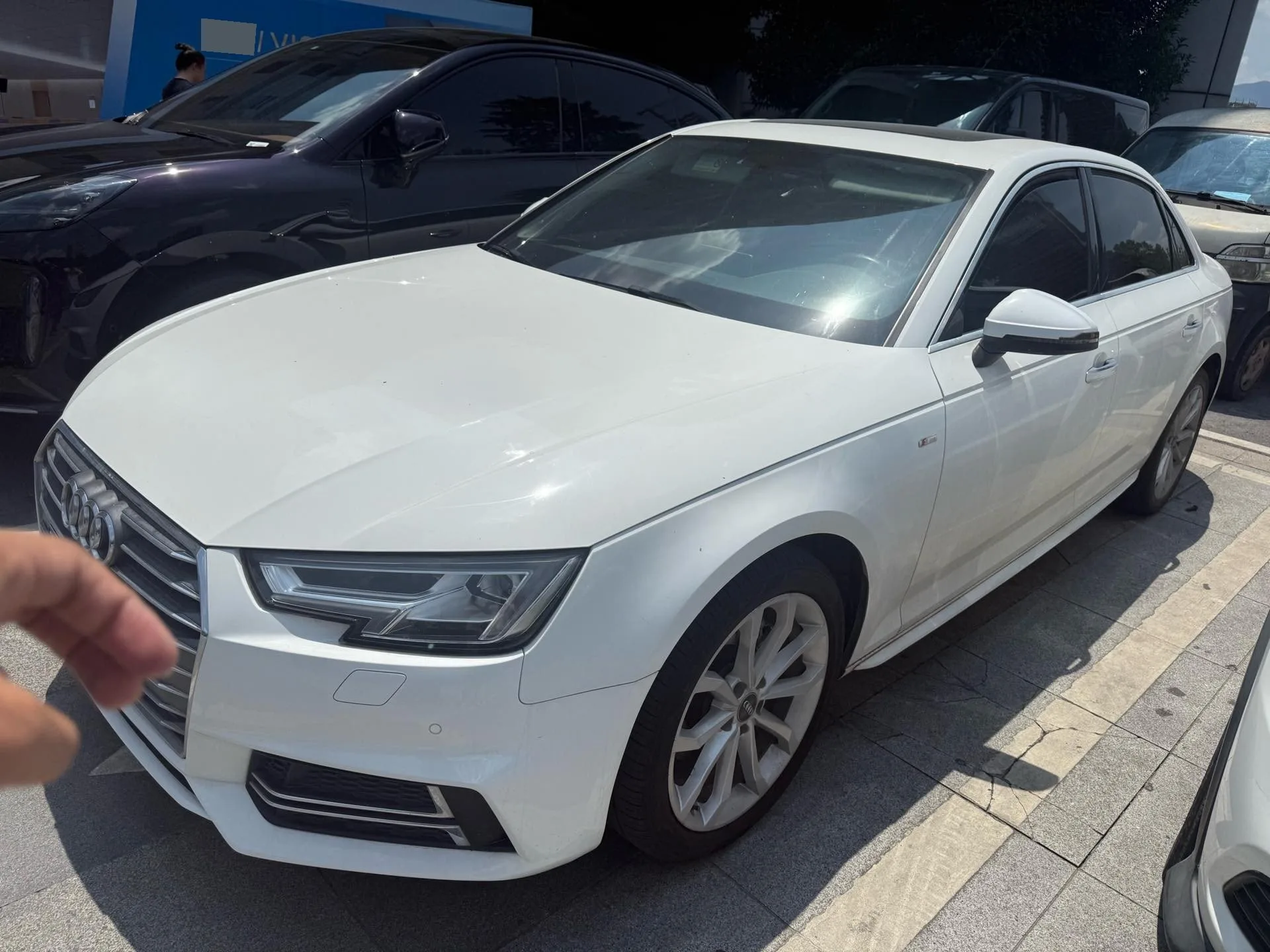Audi A4L 2018 30th Anniversary Edition 40 TFSI Fashion Model