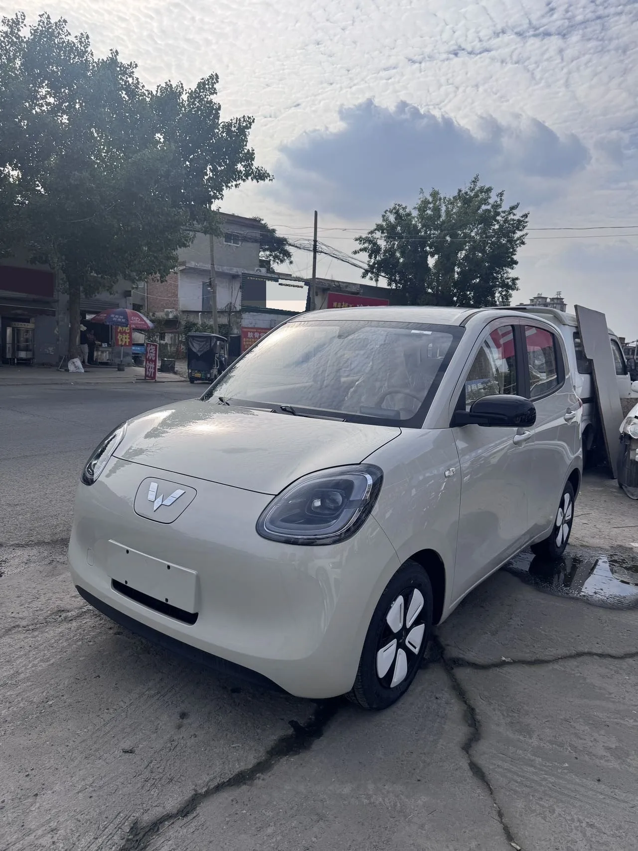 Wuling 2025 Hongguang MINI EV Four-Door Premium Edition Automatic