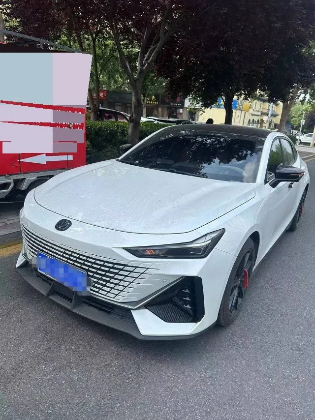 Changan 2024 UNI-V 1.5T High-Performance Edition Automatic
