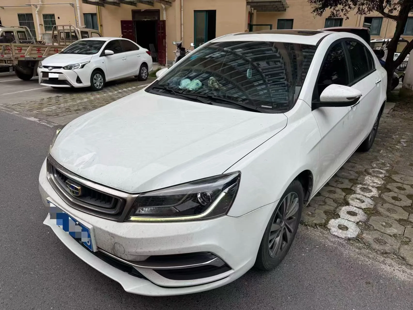 Geely Emgrand 2018 1.5L CVT Upward Connected Edition