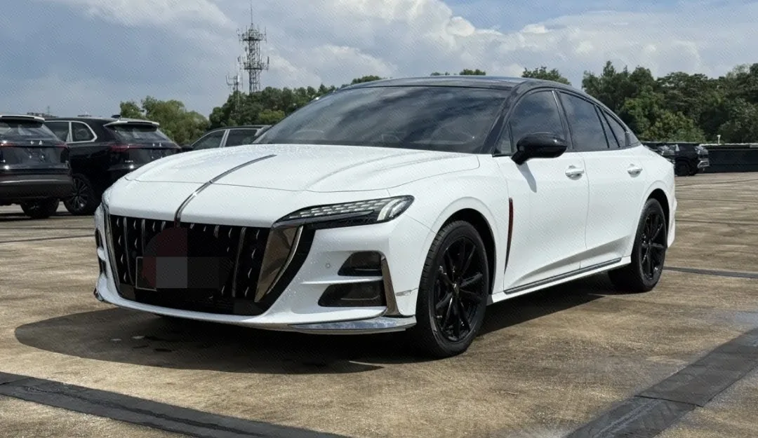Hongqi H6 2023 2.0T Premium Edition