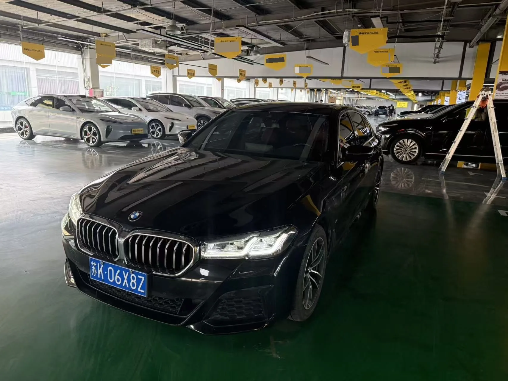 BMW 5 Series 2022 Facelift II 525Li M Sport Package