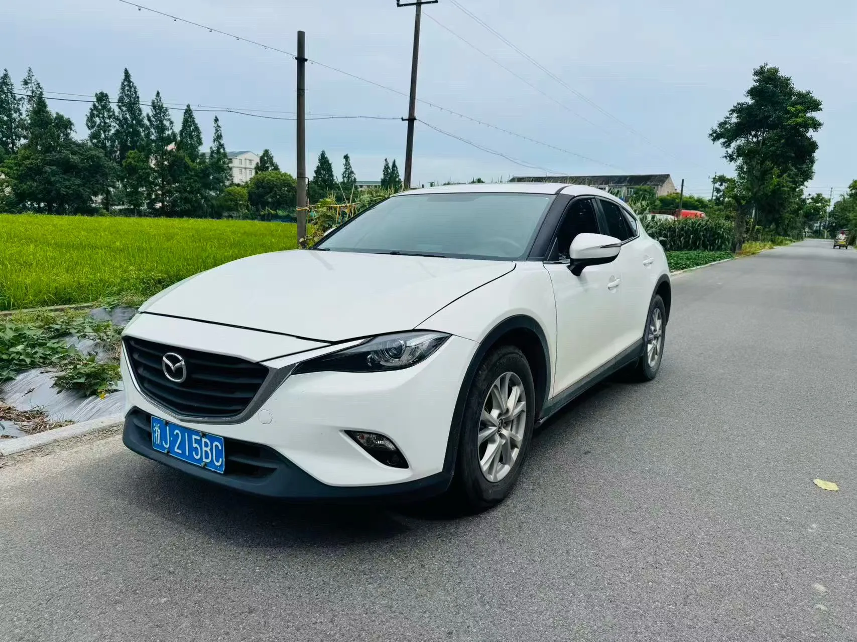 Mazda CX-4 2016 2.0L Automatic 2WD Blue Sky Premium Edition