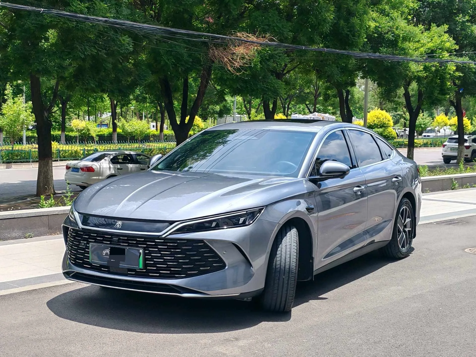 BYD 2025 Qin L DM-i 1.5 CVT Intelligent Driving Edition 120KM Leading Model, Automatic Transmission