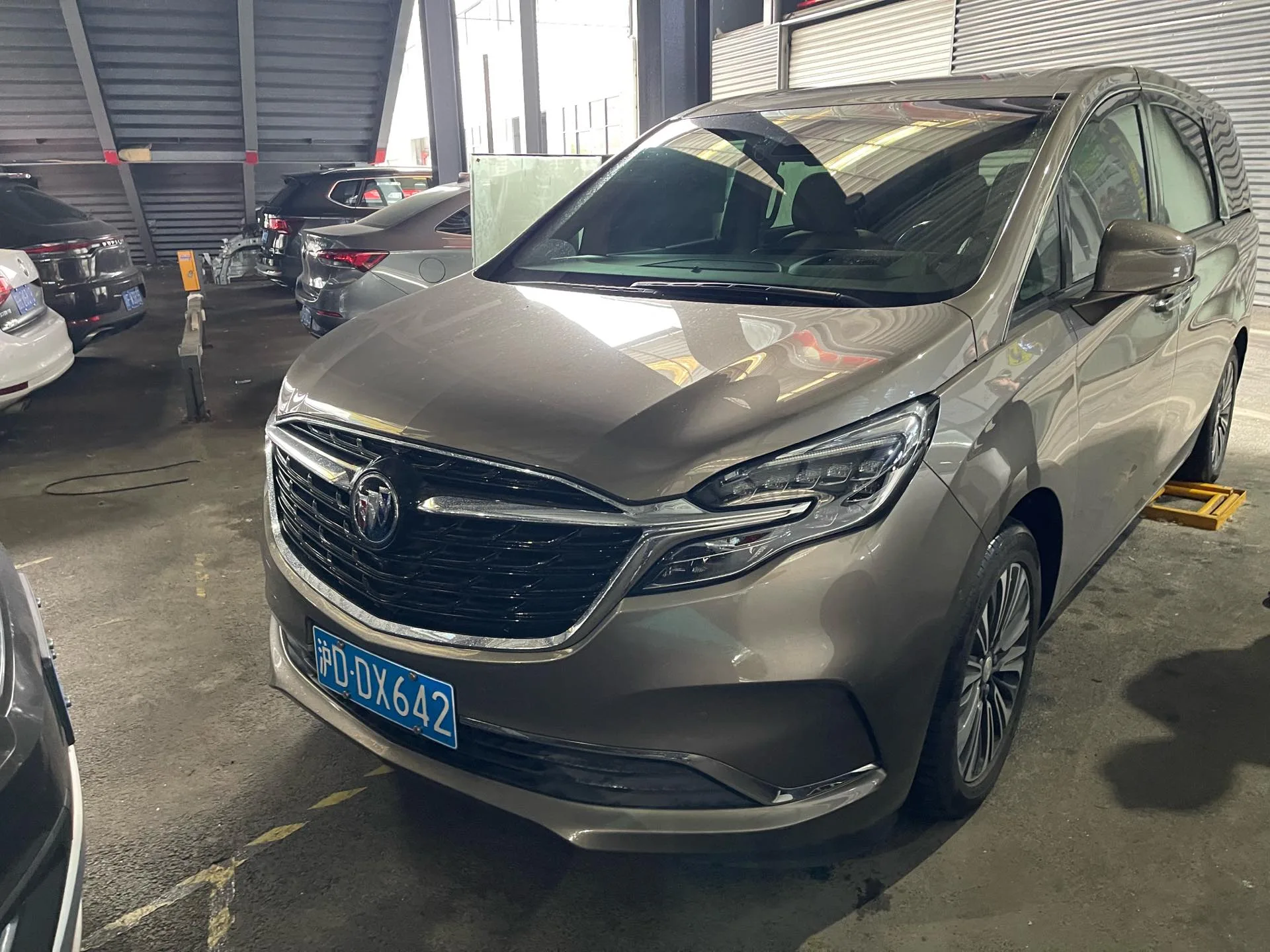 Buick GL8 2021 ES Avantgarde 653T Premium Edition