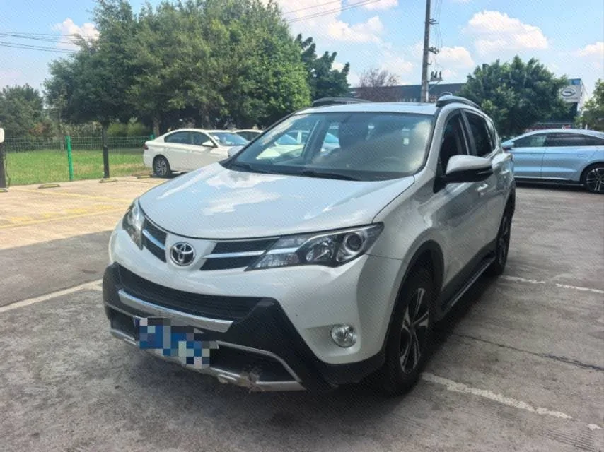 2018 RAV4 2.0L CVT Front-Wheel Drive Style X Edition