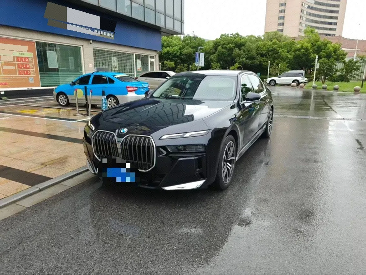BMW 7 Series (Imported) 2023 735Li 48V 3.0T M Sport Package Automatic
