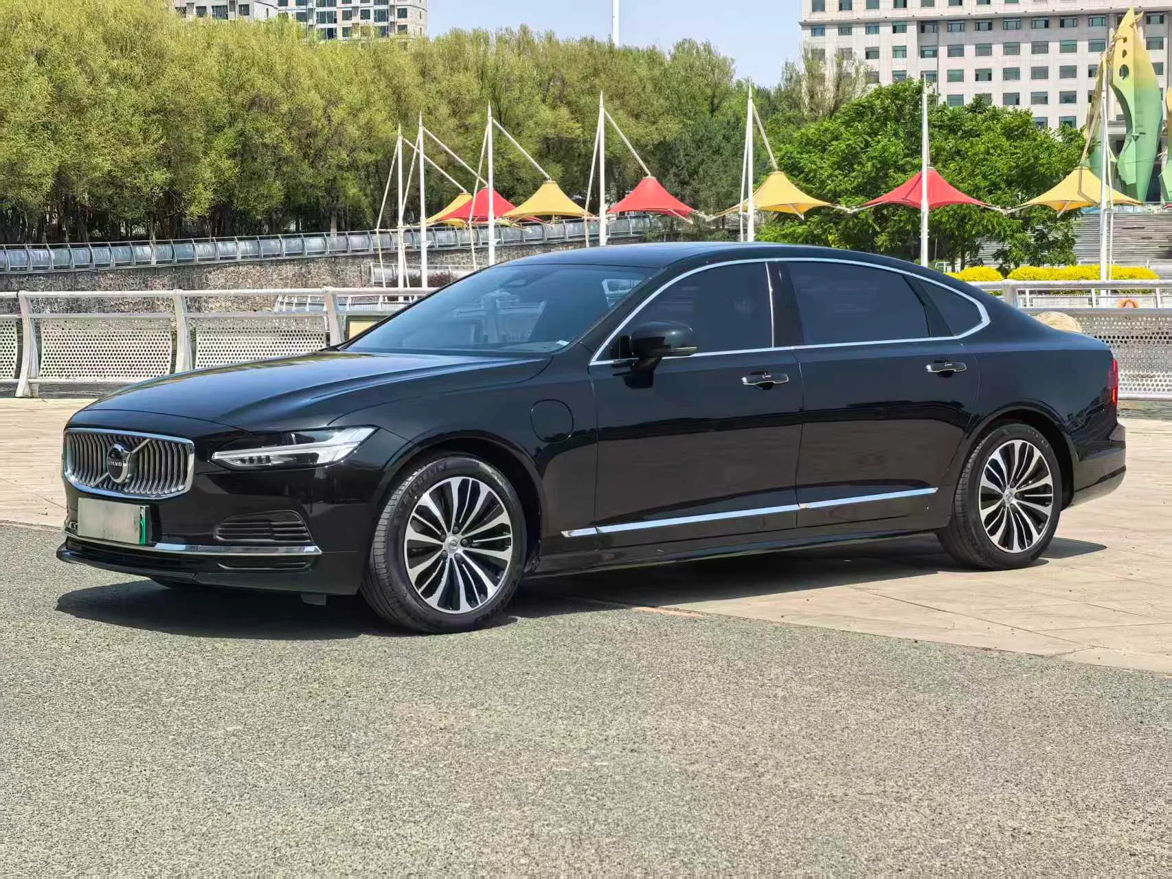 Volvo S90 PHEV 2023 T8 Plug-in Hybrid AWD Long Range Smart Luxury Edition