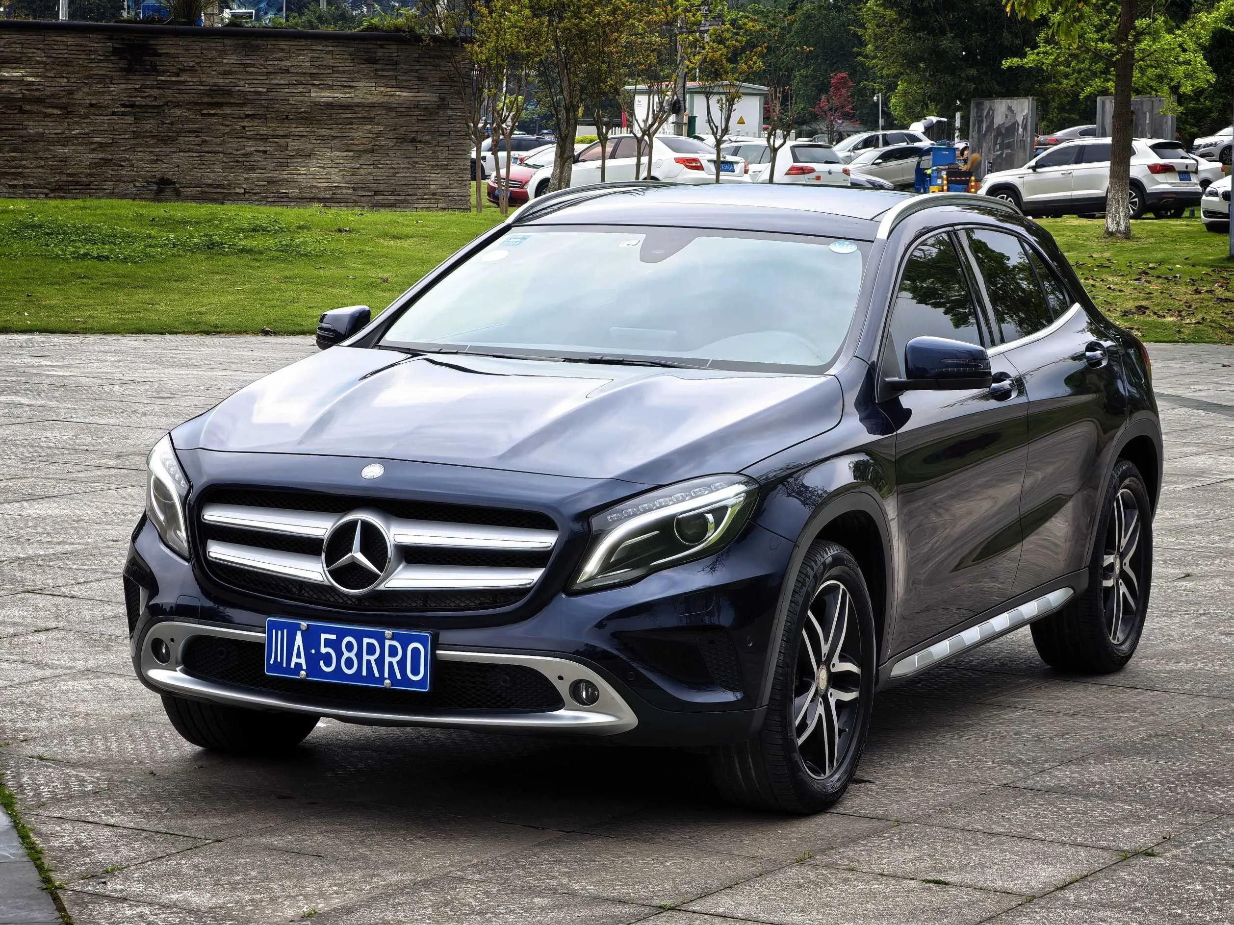 2017 Mercedes-Benz GLA 220 4MATIC Fashion Edition