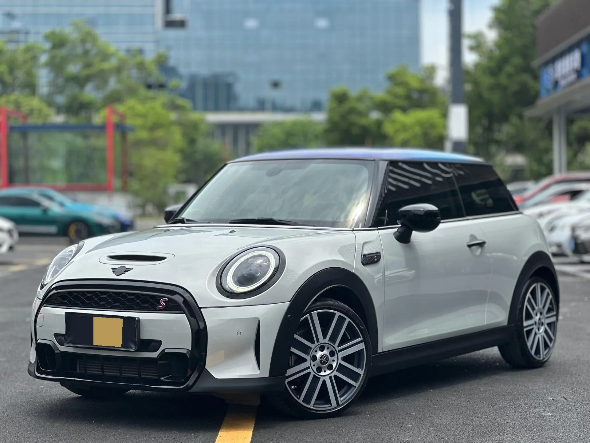 MINI 2022款 2.0T COOPER S The Coopers 纪念版