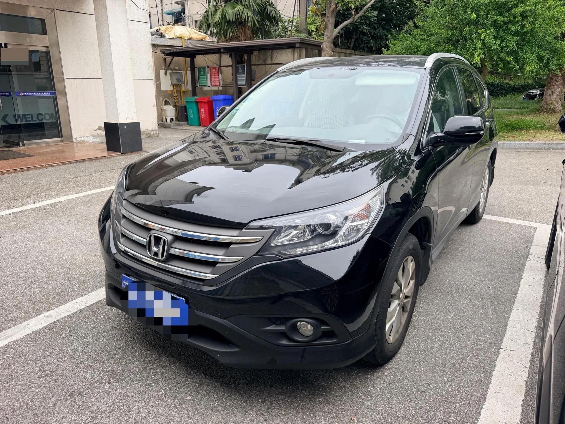 2013 本田 CR-V 2.4升 前轮驱动 豪华版 版