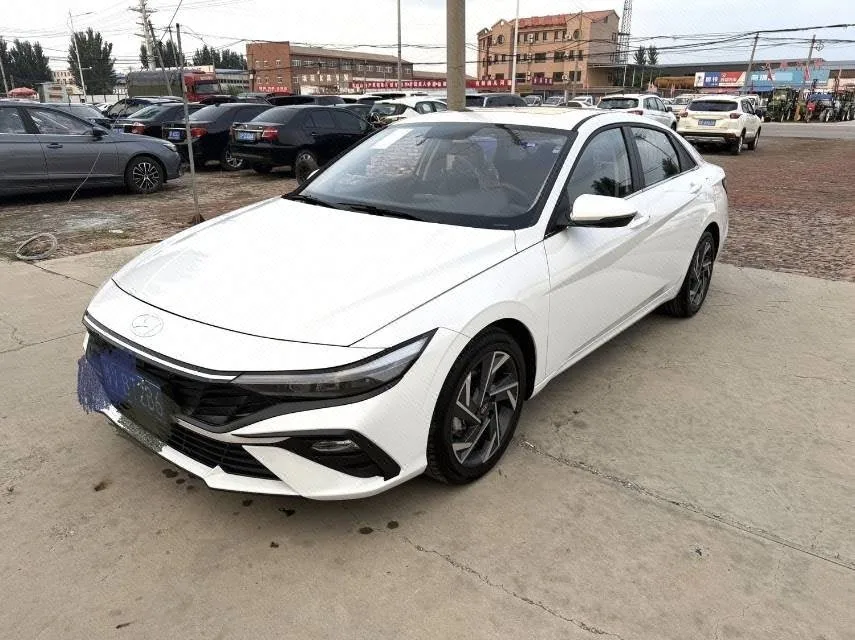 Hyundai 2026 Elantra—Sedan 1.5 CVT GLS Leading Edition, Automatic Transmission