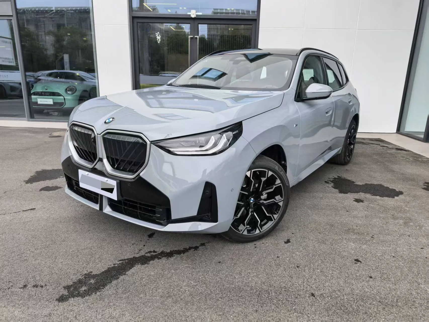 BMW 2025 X3 xDrive30L 2.0T Leading Edition M Sport Shadow Edition Automatic