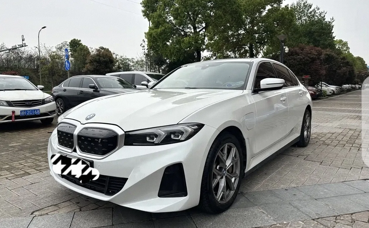 BMW 2024 i3 eDrive 35L Automatic