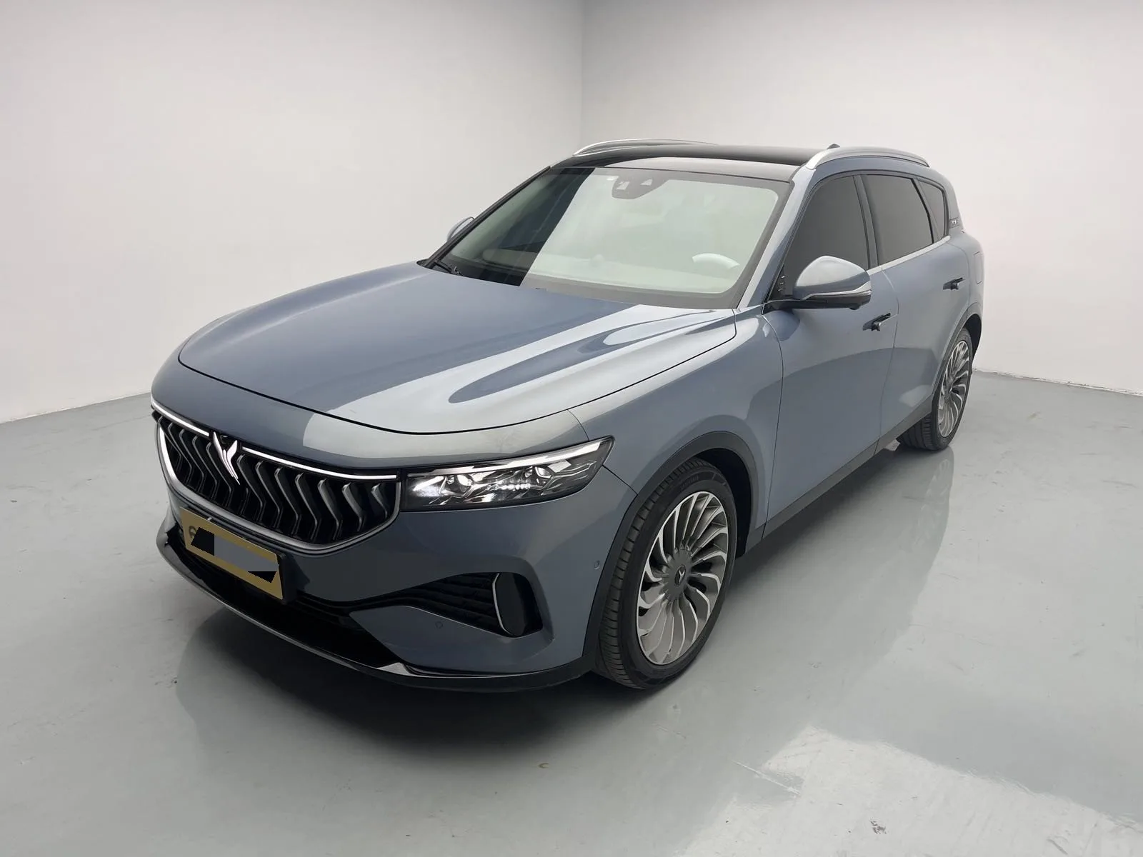 2021 Lynk & Co FREE AWD Range-Extended Launch Commemorative Edition Exclusive Luxury Package