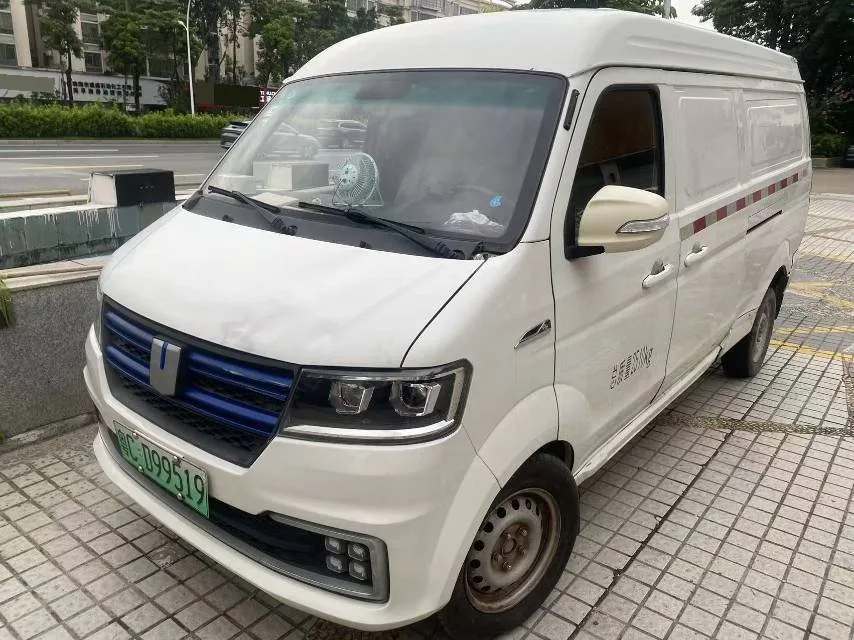 Remote E5 2022 Model E5L All-Electric Van with Guoxuan 39.9 kWh Battery