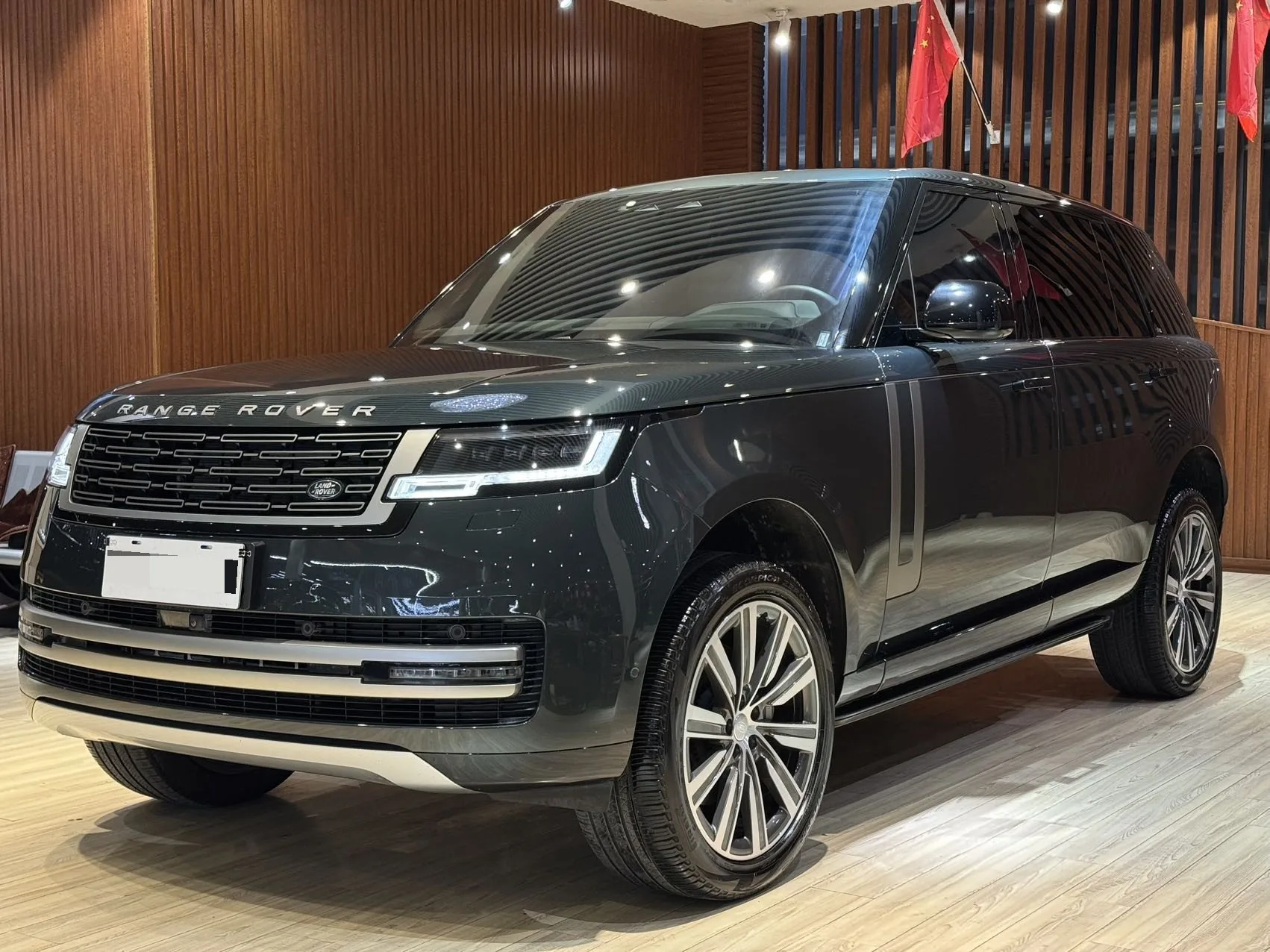 Range Rover 2024 3.0 L6 400PS Grand Long Wheelbase 7-Seater