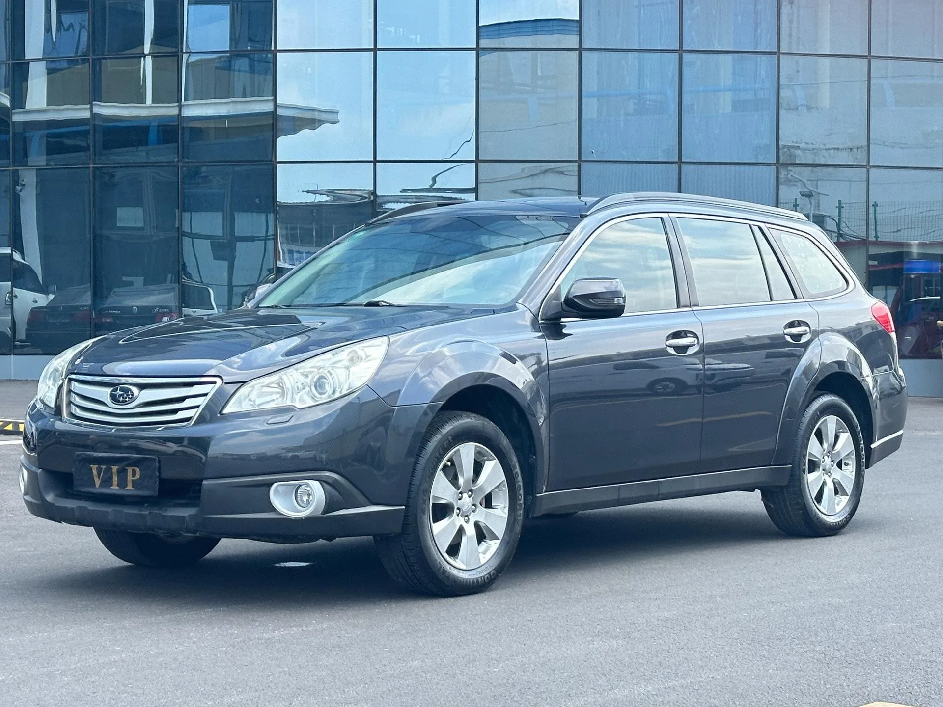 2011 Subaru Outback 2.5i Luxury Navigation Edition
