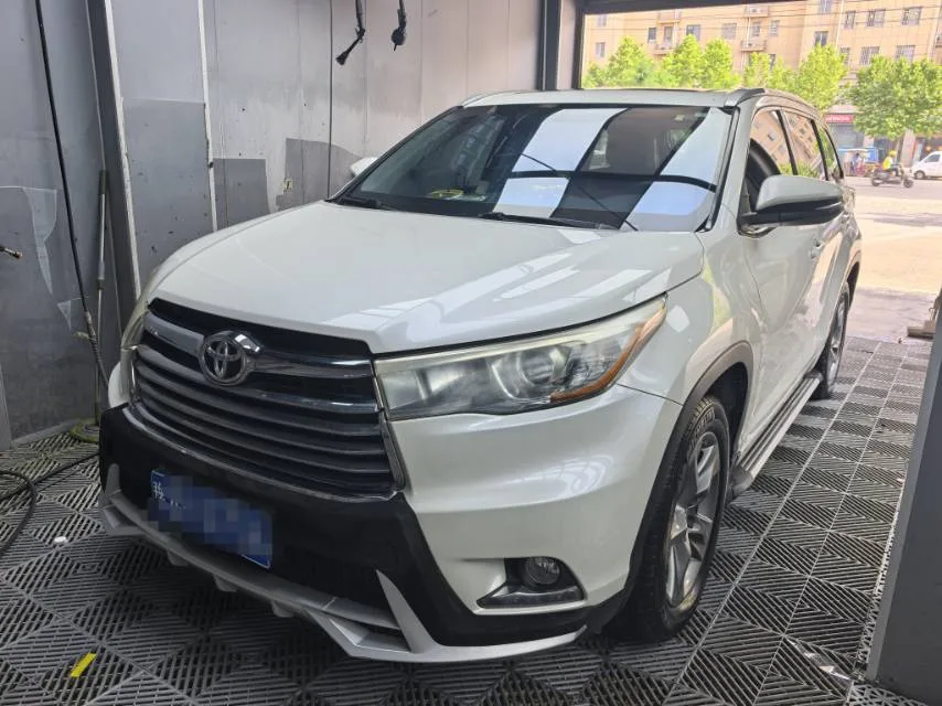 2015 Highlander 2.0T AWD Luxury 7-seater