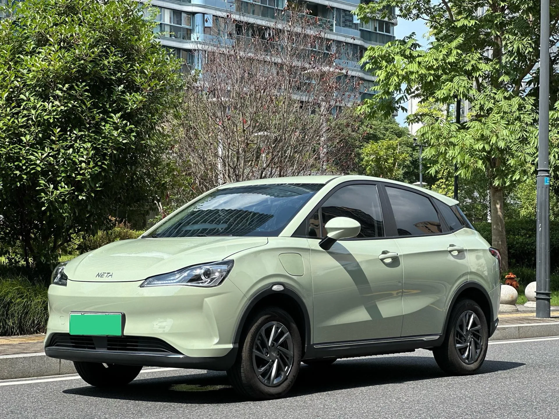 Nezha V 2022 Trendy 400 Lite