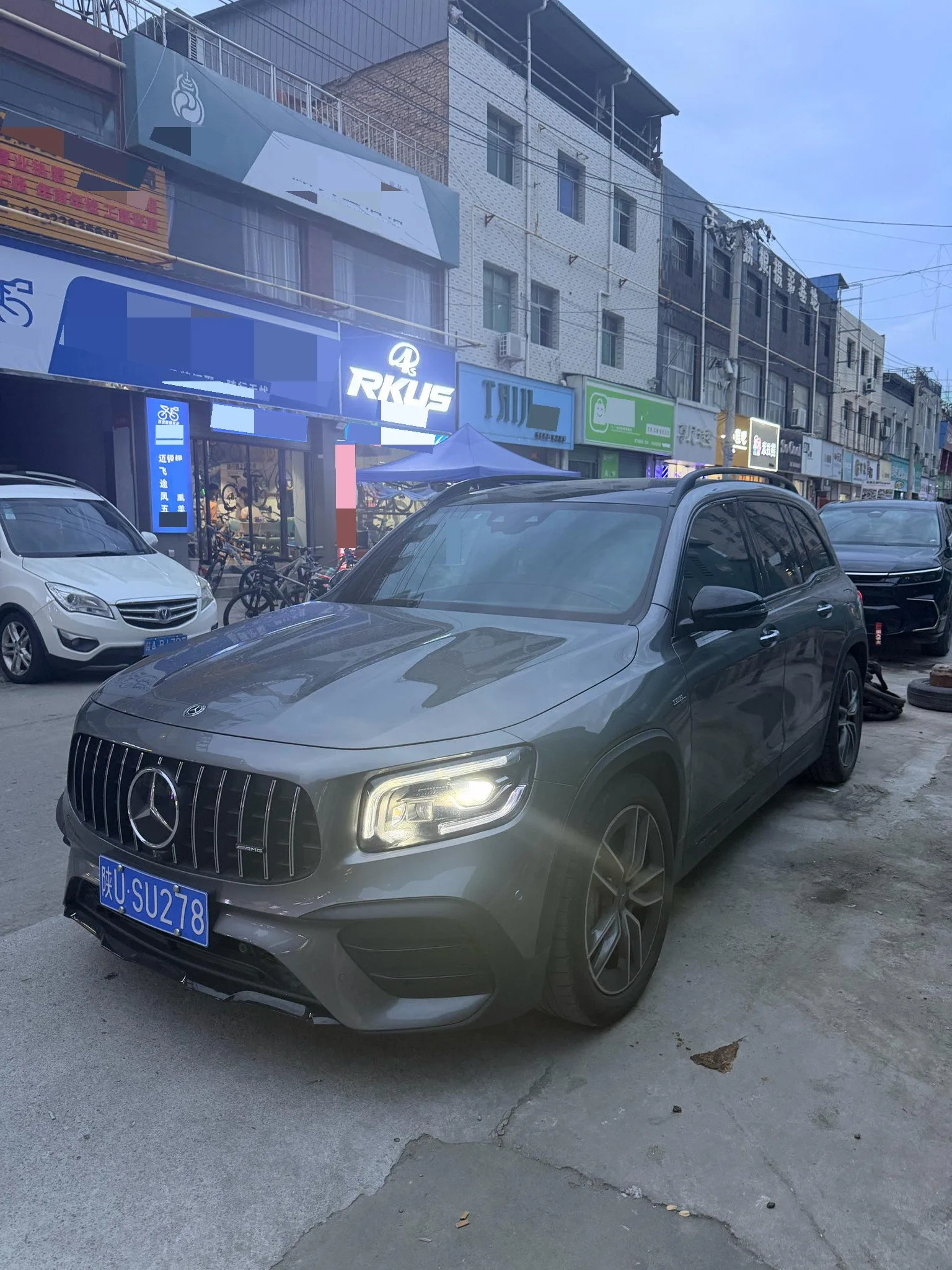 Mercedes-Benz GLB AMG 2021 AMG GLB 35 4MATIC
