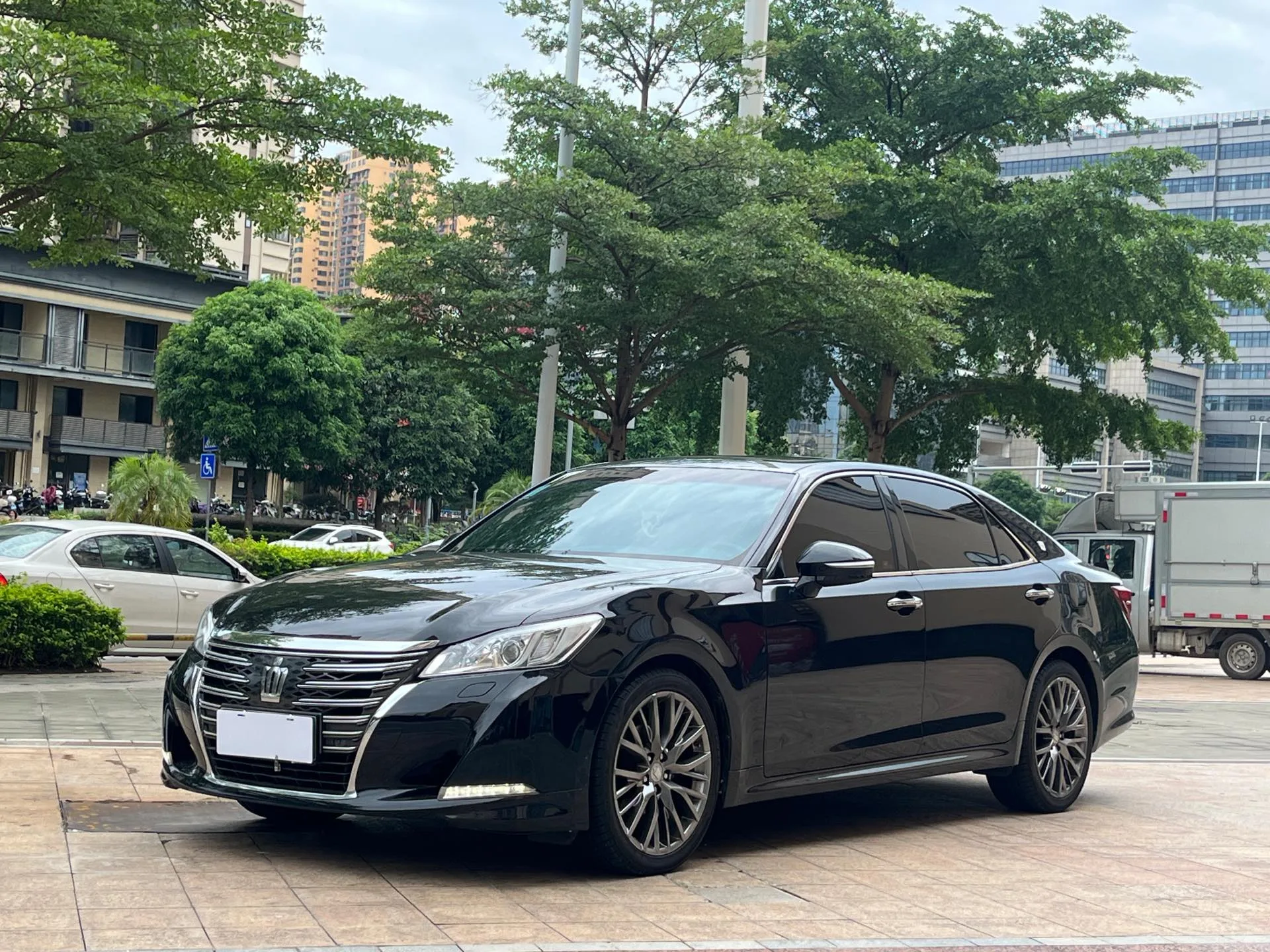 Crown 2017 2.0T Sport Edition