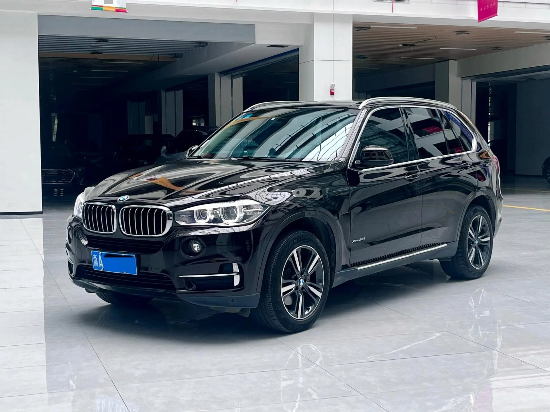 BMW X5 (Импортный товар) 2018 xDrive35i Элегантный Версия