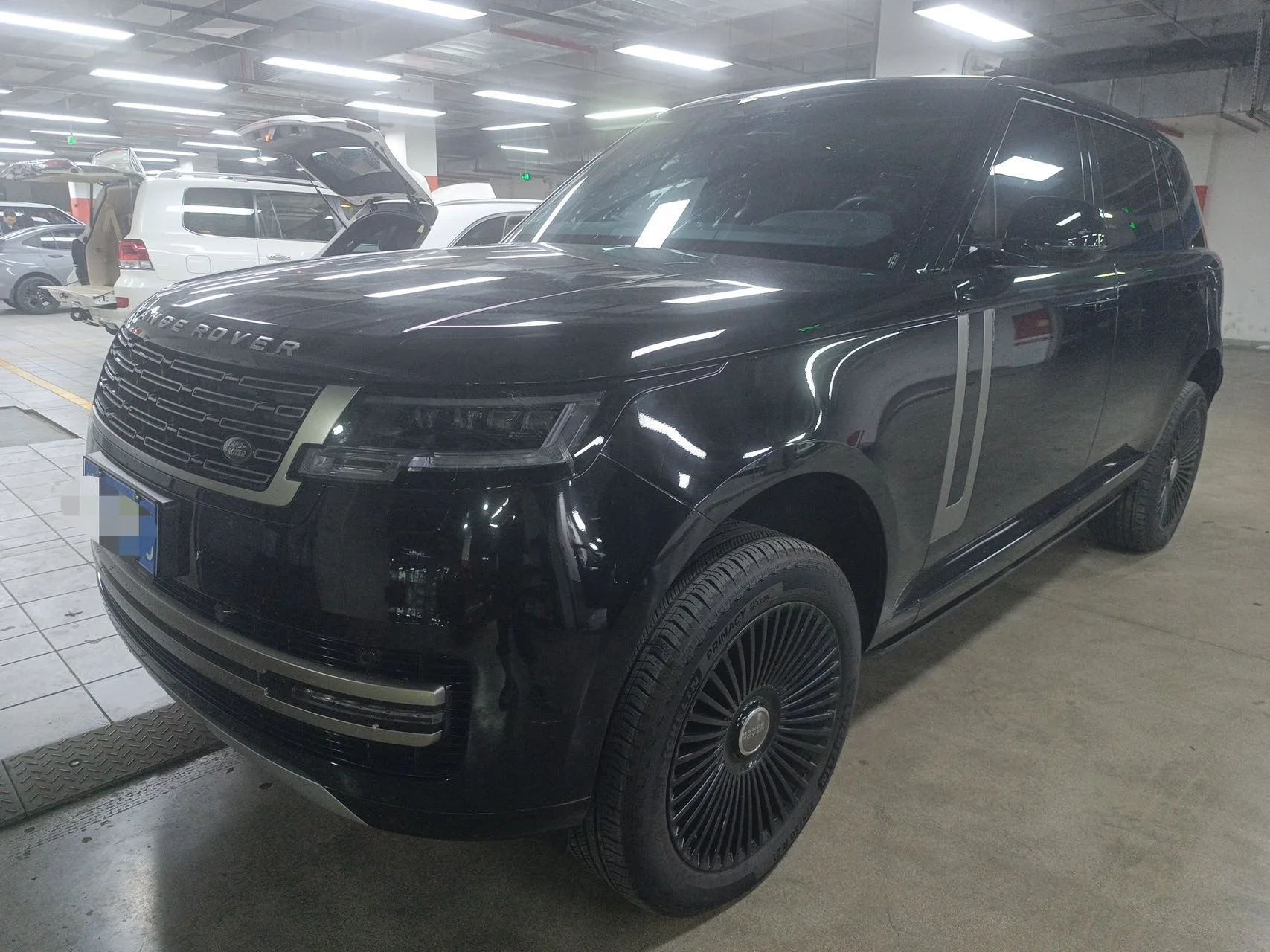 2025 Land Rover Range Rover (Imported) 48V 3.0T L6 400PS Extended 7-Seater Automatic