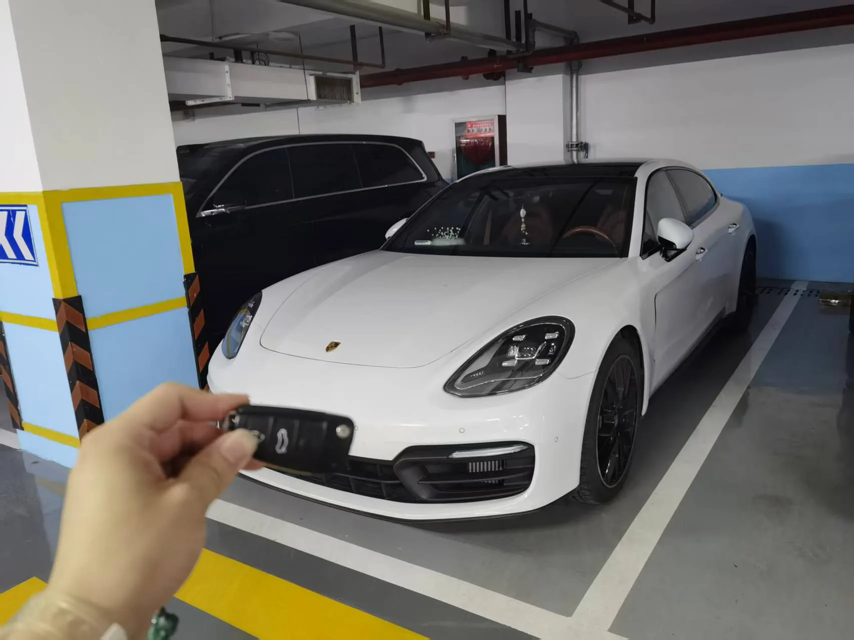 2023 Panamera Facelift: Panamera Executive Long Wheelbase Platinum Edition 2.9T
