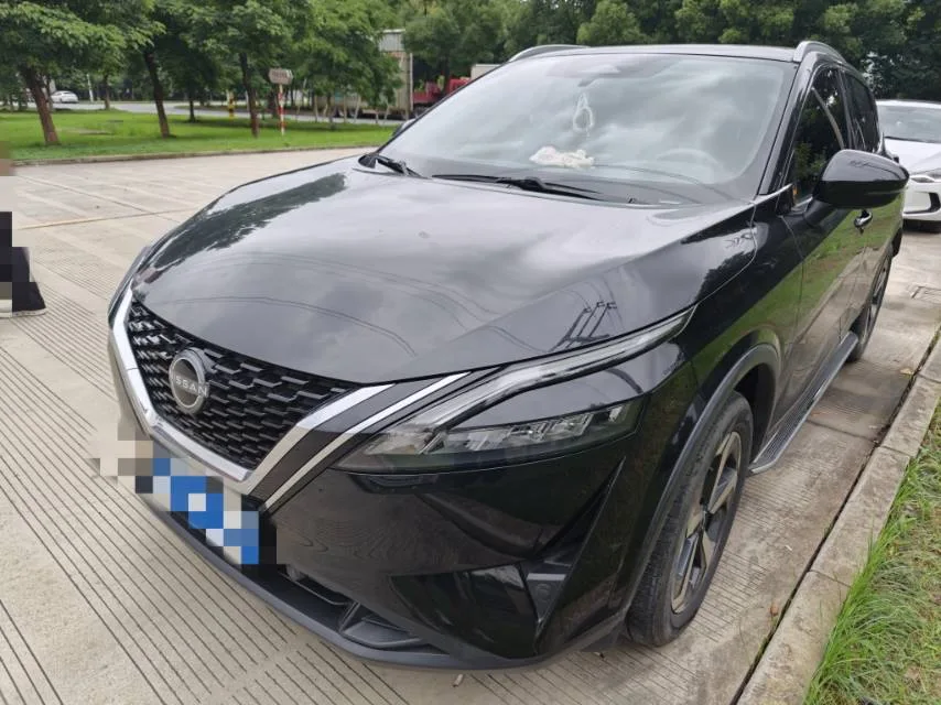 Nissan Тот, у которого густые брови 2023 1,3 тонны вариатор Роскошь Версия
