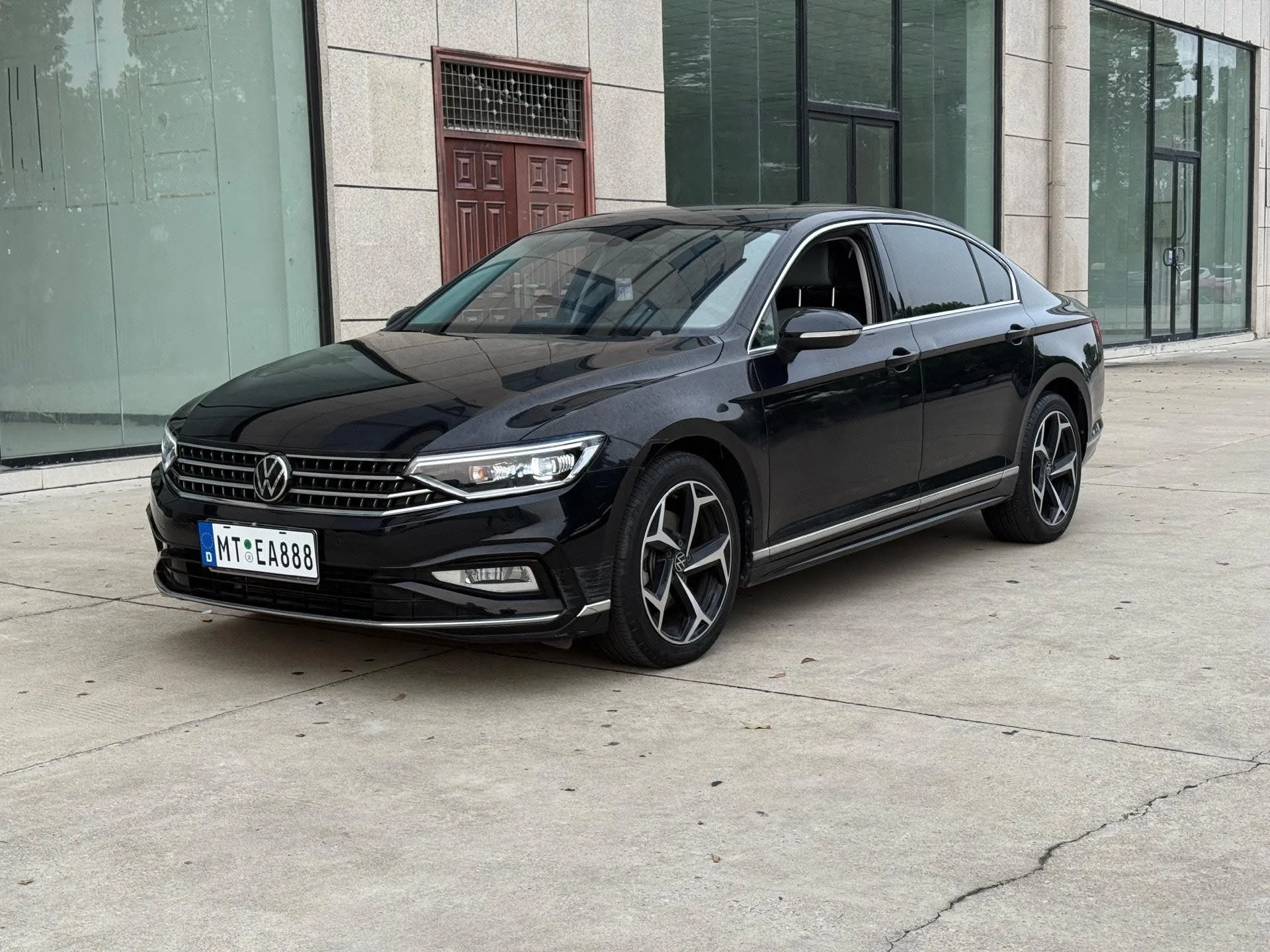 Volkswagen 2023 Magotan 2.0TSI 330TSI 2 Millionth Unit Commemorative Edition Leading Model Automatic Transmission