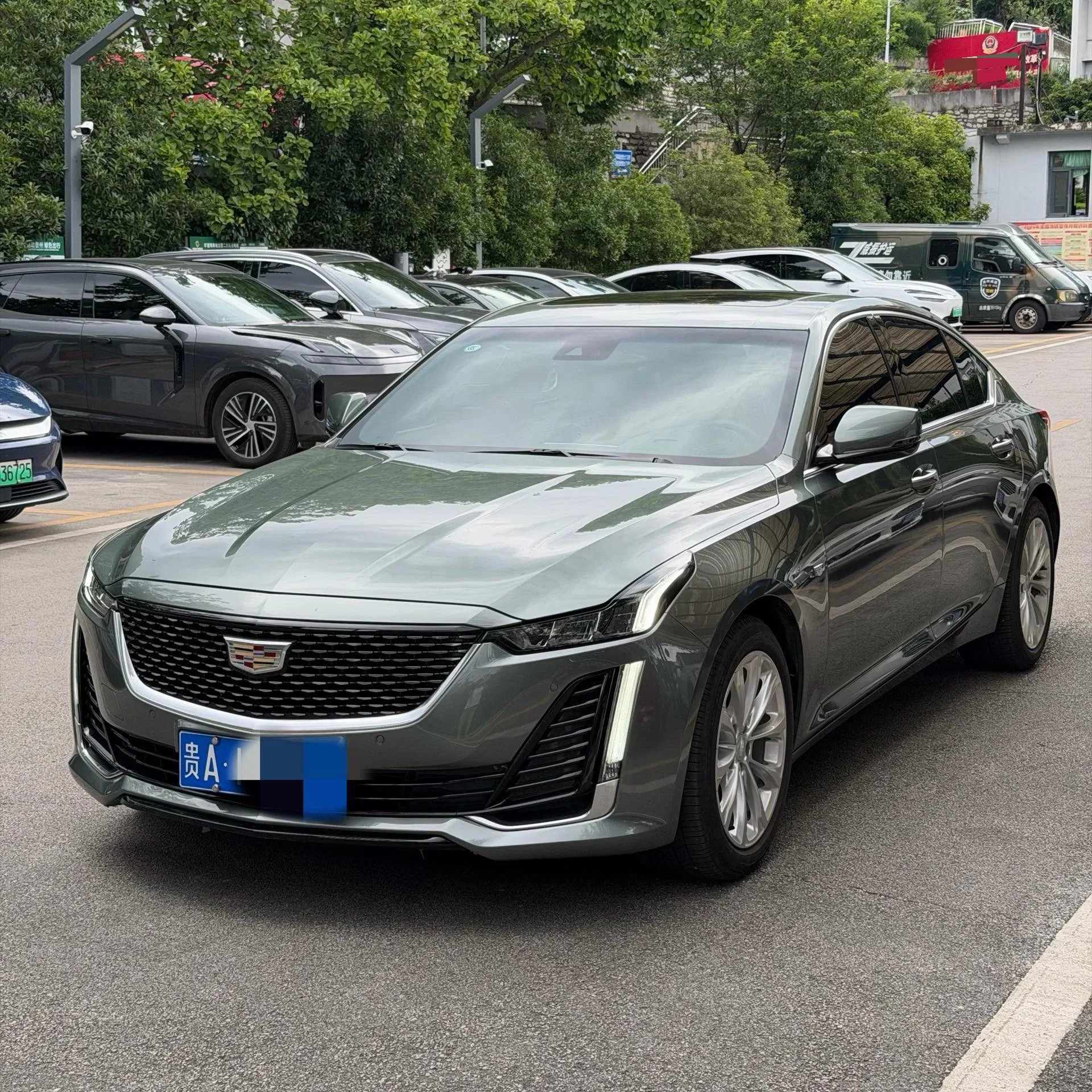 2023 Cadillac CT5 28T Luxury (Standard Edition)