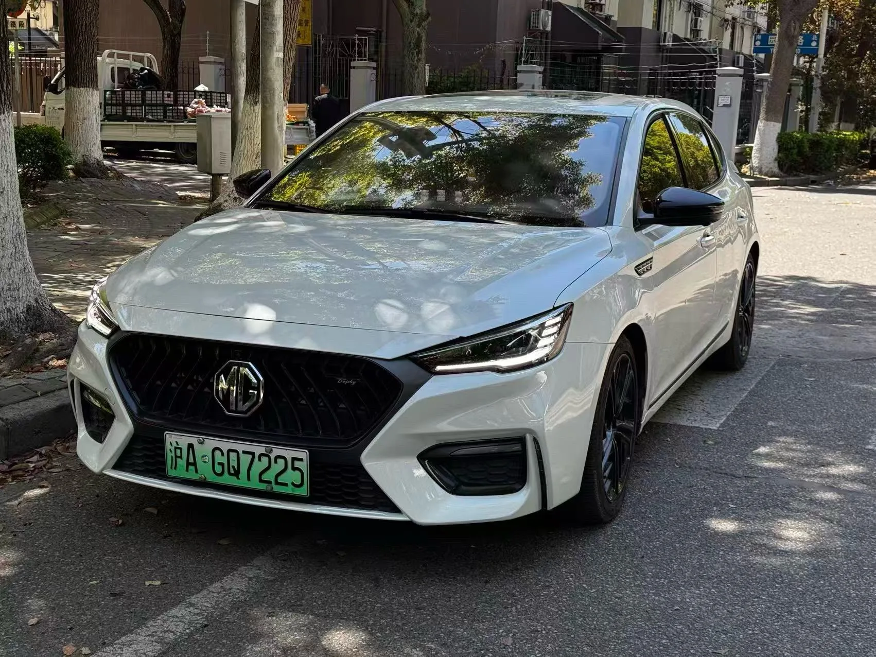 МГ6 PHEV 2020 1,5Т Гибридный Трофей Флагманский Версия