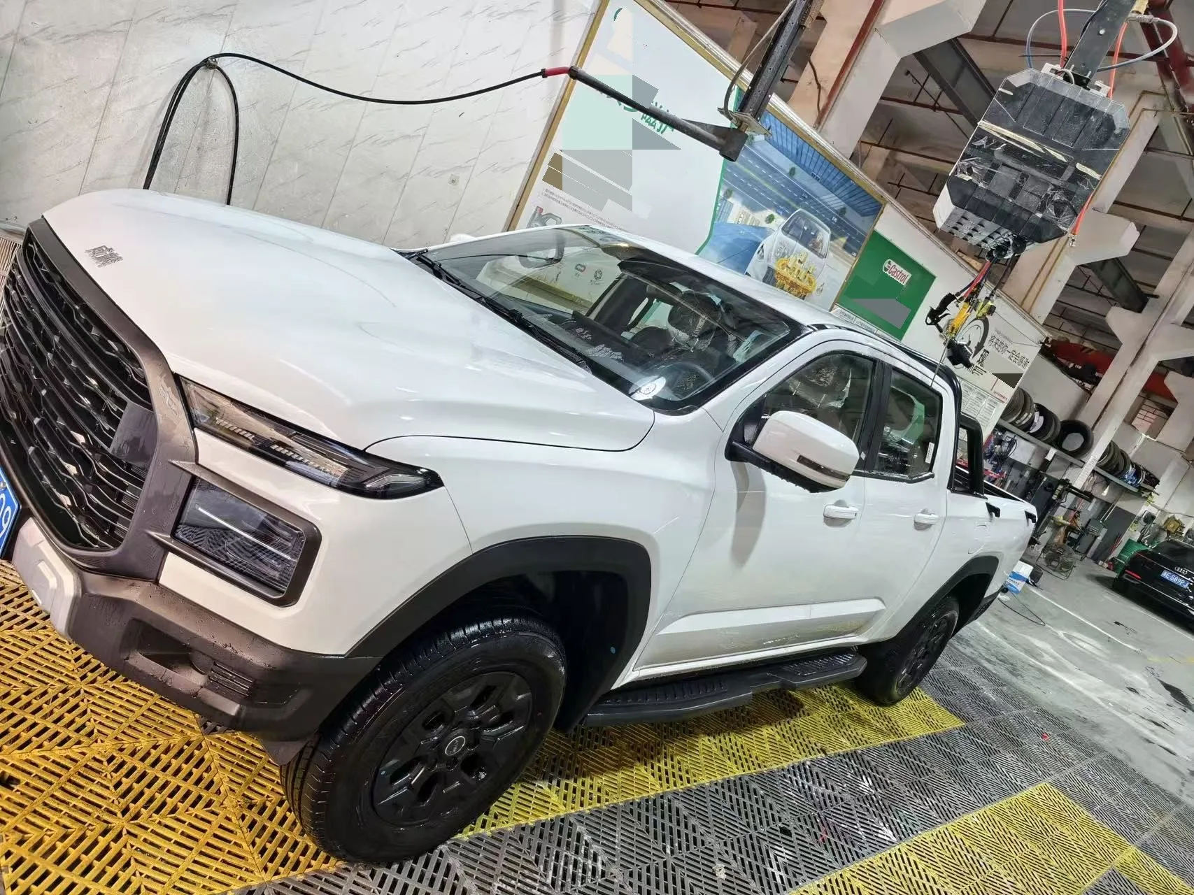 Rely 2025 R08 2.3T Diesel Standard Box Tracking Edition Automatic Transmission