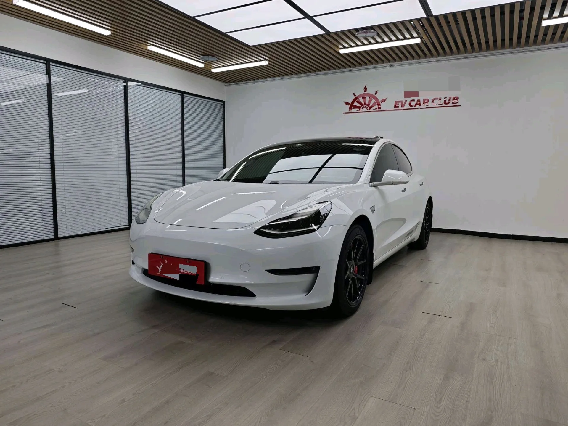 2020 Model 3 Long Range Rear-Wheel Drive