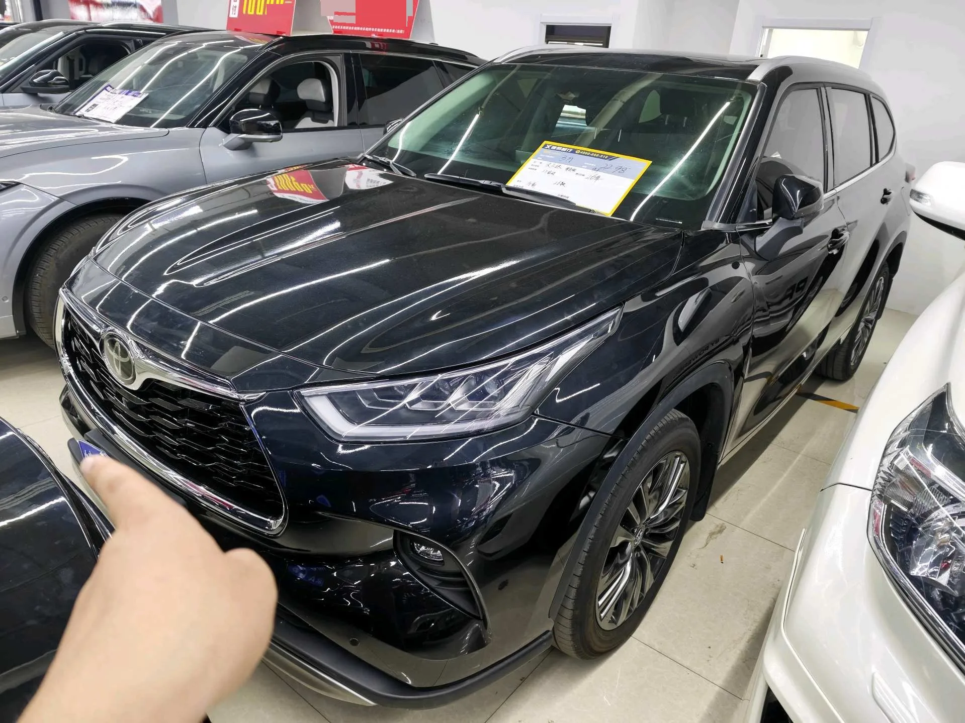 Toyota 2026 Highlander Hybrid 2.5L CVT Intelligent Electric Hybrid AWD Premium Edition 7-seater Automatic Transmission