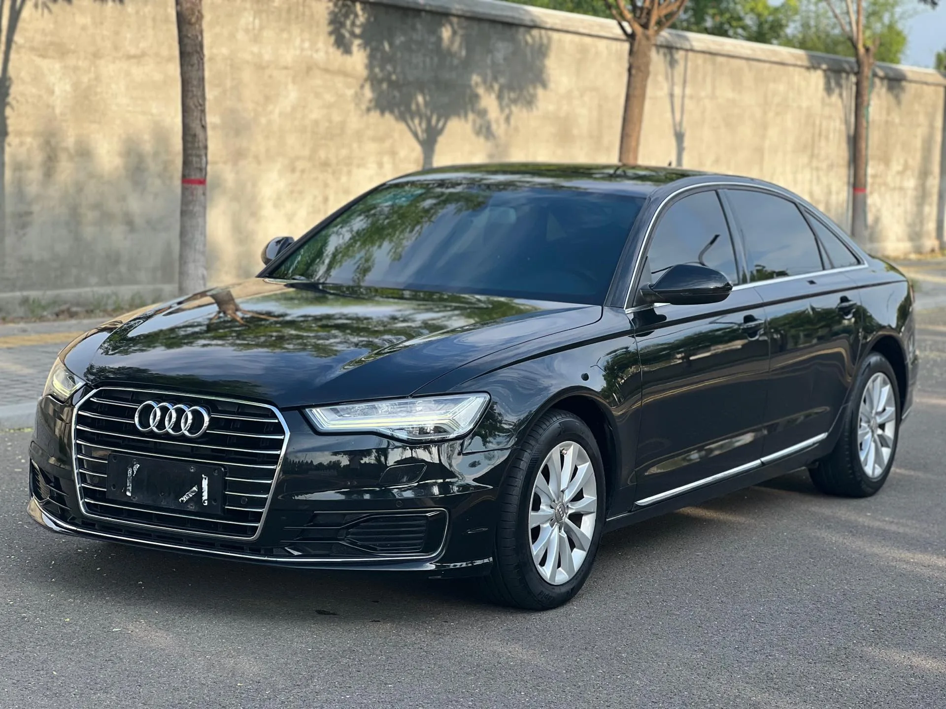 Audi A6L 2012 30 FSI Comfort