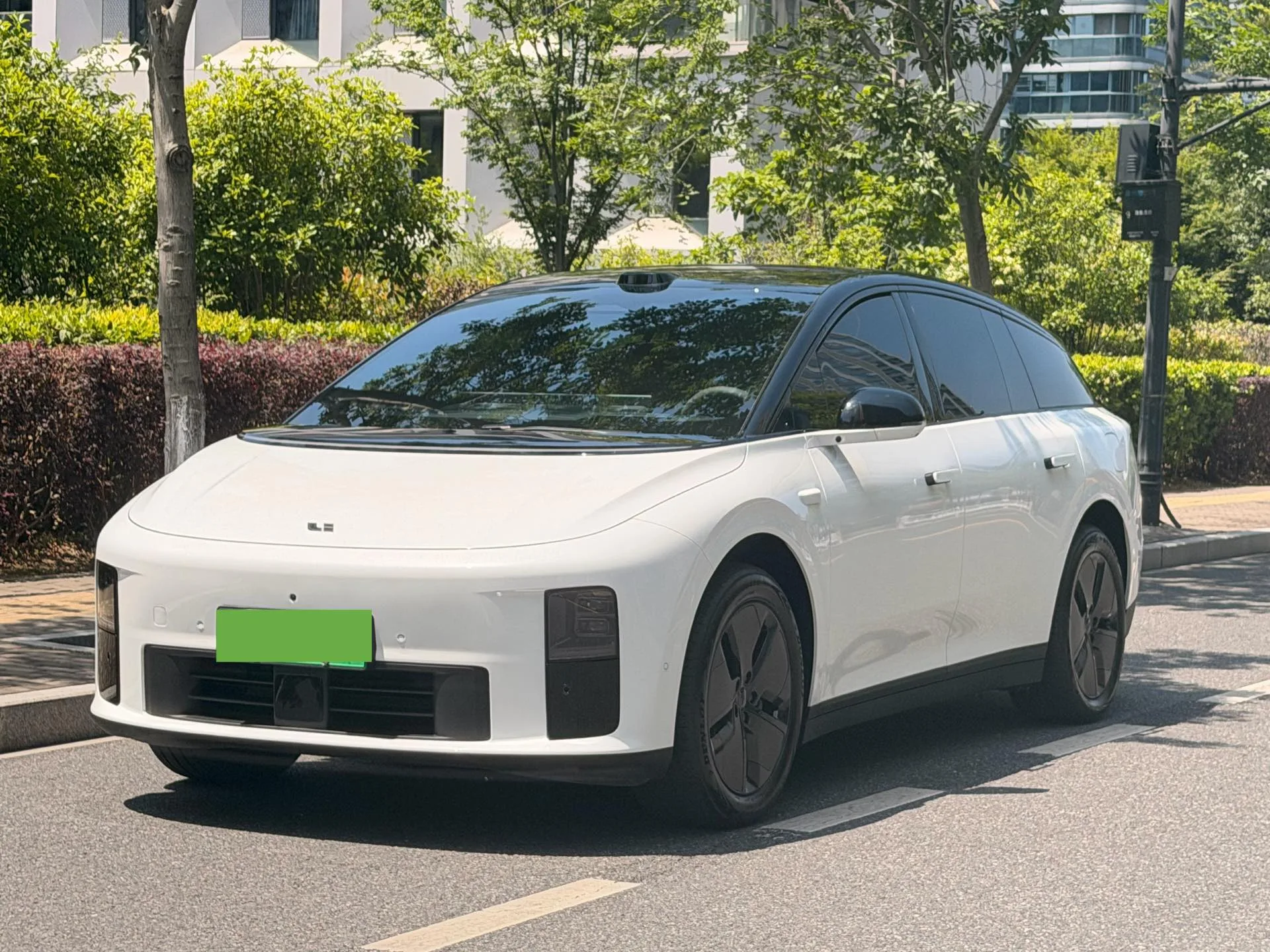 Li Auto i6 2025 Standard Edition