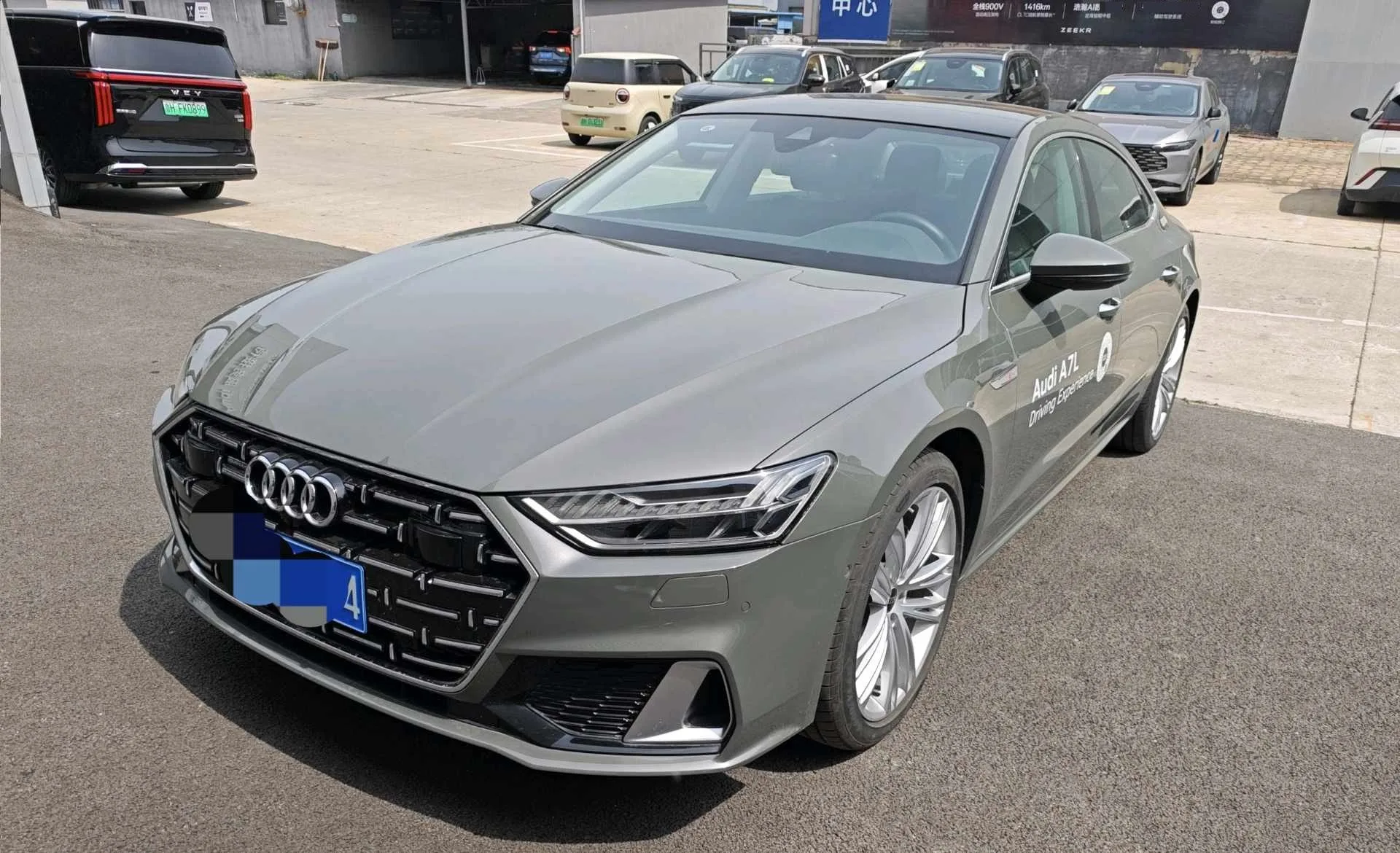 Ауди 2024 A7L 2.0TFSI 45TFSI Четыре Роскошь Автоматический