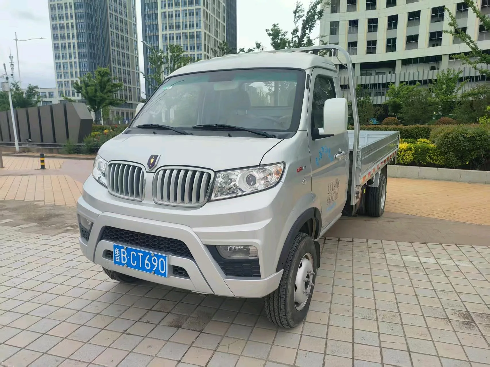 Jinbei 2020 T50 1.6 Entrepreneurial Model, 3.4-meter Rear Dual Wheel, Manual Transmission
