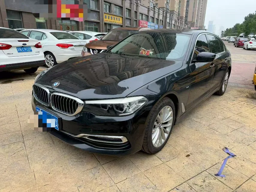 2018 BMW 5 Series 525Li Luxury Package