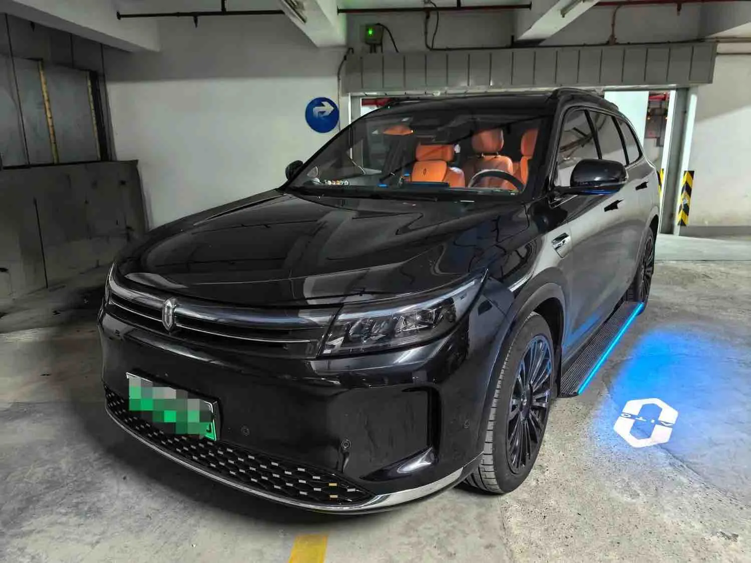 2024 AITO M7 Intelligent Driving Rear-Wheel Drive Pro Edition (6-Seater), Automatic Transmission